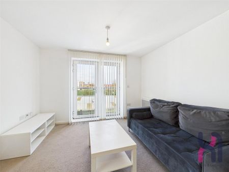 2 bedroom flat to rent - Photo 4