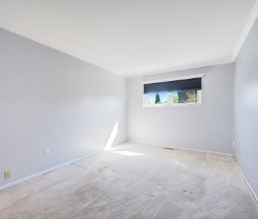 For Lease - 44 Marblehead Crescent, Brampton, Ontario - Photo 2