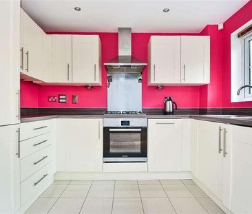 Waterloo Road, Crowthorne, RG45 - Photo 5