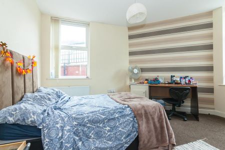 5 bedroom house to rent - Photo 3