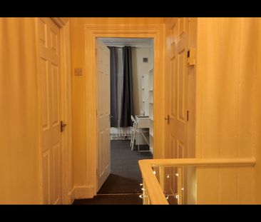 Room in a Shared House, Melford Road, E11 - Photo 3