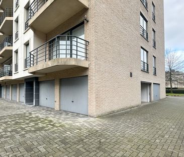 Centraal gelegen appartement met drie slaapkamers en garage - Foto 3