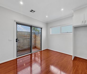 Spacious 3-Bedroom Unit – Comfortable Living in Springvale - Photo 3