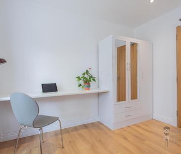 Room 5, 342 Woodstock Road, Belfast, BT6 9DP - Photo 3