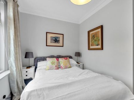 4, King Edwards Place, W3 9RP, London - Photo 2