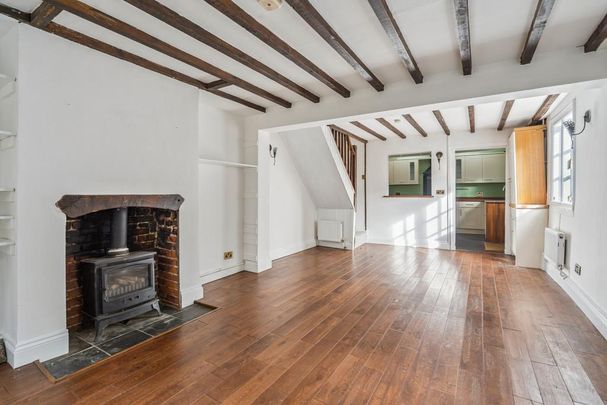 2 bedroom cottage to rent - Photo 1