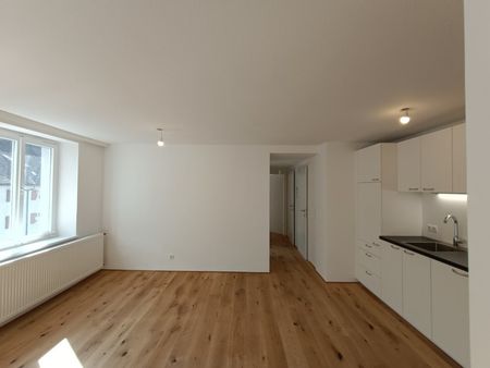 Stilvolle - 2-Zimmerwohnung komplett saniert! - Photo 5