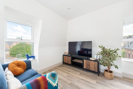 1 bedroom flat to rent - Photo 2