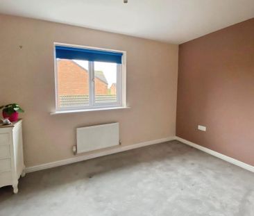 2 bedroom end of terrace house to rent - Photo 3