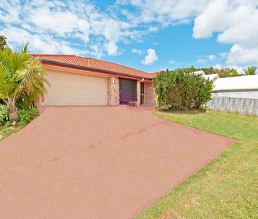 Perfect peaceful family home waiting for you! - Photo 2