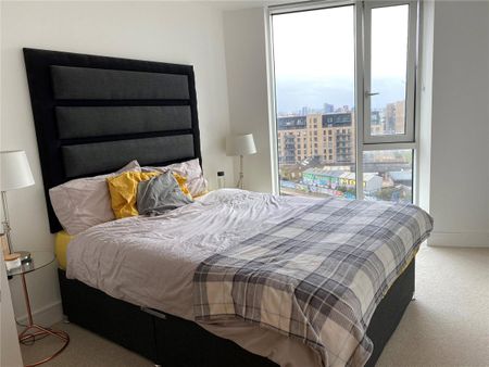 2 bedroom flat in 12 High Street - Photo 5