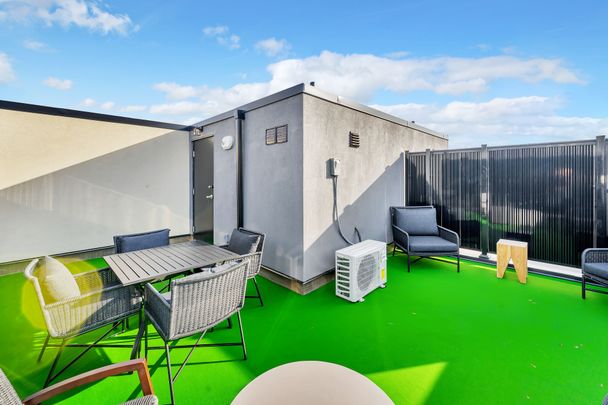 For Lease - 39 Danforth Road Unit# 330, Toronto, Ontario - Photo 1