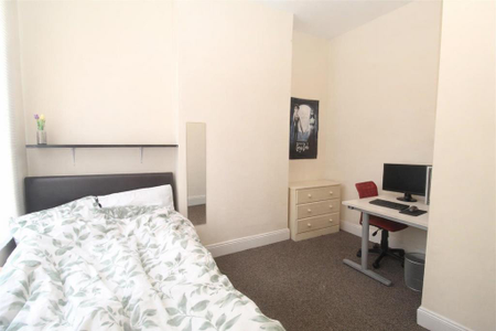 7 bedroom house to rent - Photo 4