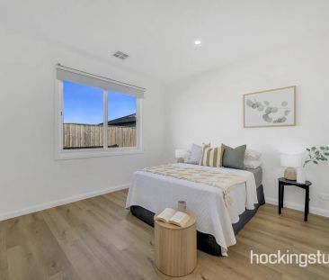 LUXURIOUS FAMILY HOME - Photo 1