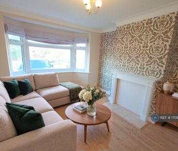 4 bedroom terraced house to rent - Photo 1