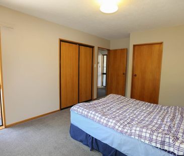 A Beautiful Home in Riccarton – Modern and a Must see - Photo 6