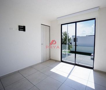 Casa en Renta en Alva Residencial Zapopan Coto con Alberca y Estudio - Photo 1