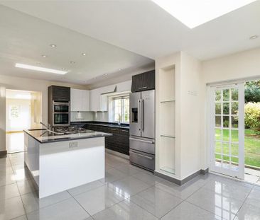 5 bedroom detached house to rent - Photo 6