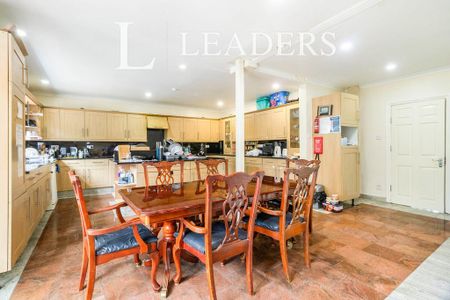 1 bedroom semi-detached house to rent - Photo 3