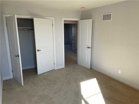 For Lease - 6 Trailside Drive, Haldimand, Ontario - Photo 2