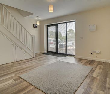 2 bedroom terraced house to rent - Photo 3