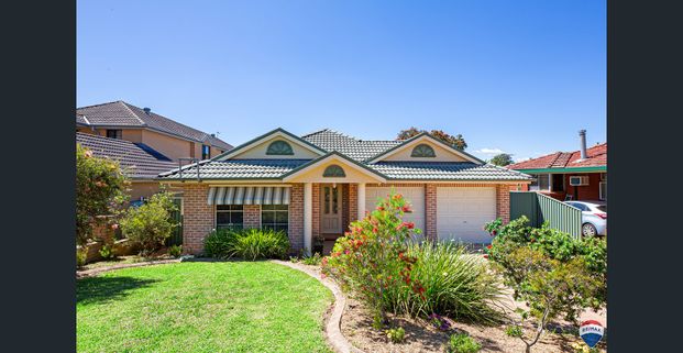 JUST LISTED | $1000 per week, Perfectly positioned in a highly sought-after, family-friendly location - Photo 1