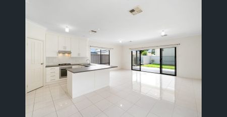 NEAT 2-LIVING, 3-BEDROOM HOME IN MARLESTON - Photo 2