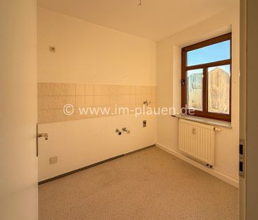 Plauen-Neundorf: 2-Zimmer-Dachgeschosswohnung mit Balkon + Stellplatz - Photo 4
