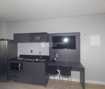 Apartamento com 1 quarto e 27m² para alugar em Centro Histórico, Po... - Foto 3