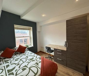 1 bedroom in a house share to rent - Photo 4