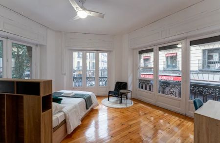 Calle de la Victoria, Madrid, Community of Madrid 28012 - Photo 4