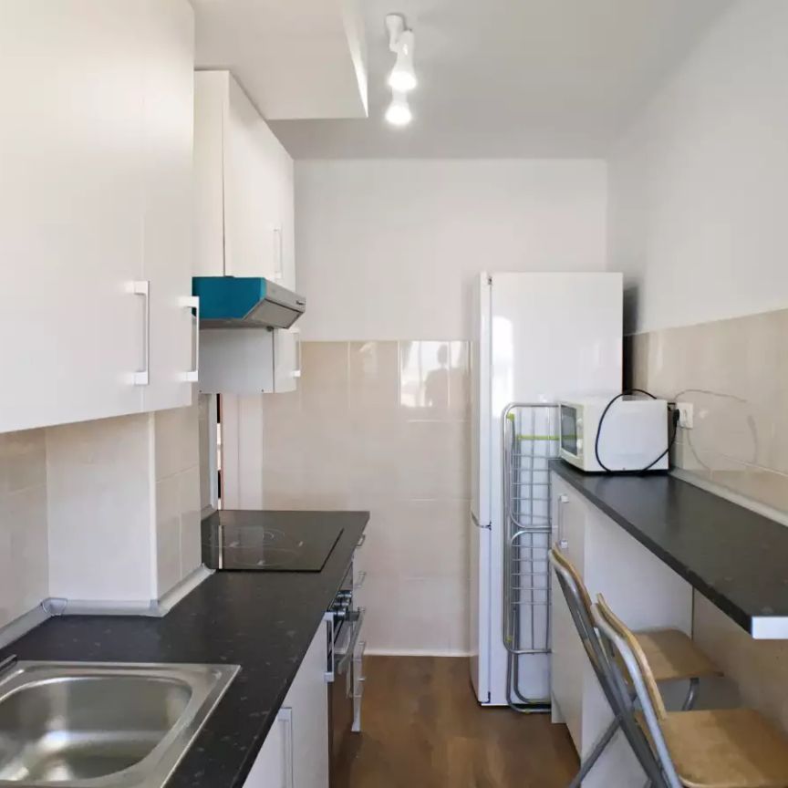 3-bedroom apartment for rent in Aluche - Photo 1