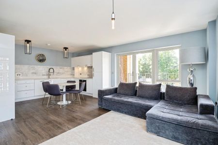 2 Bed Flat, Longbow Apartments, E3 - Photo 4