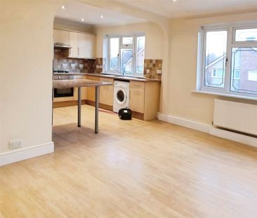 2 bedroom maisonette to rent - Photo 2