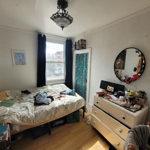 6 1/2 à louer, bien située. - Photo 2