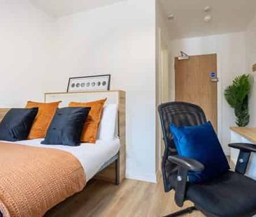 Silver Ensuite - Photo 5