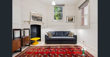 Unique 2-Bedroom Apartment in Heritage Building - Photo 2