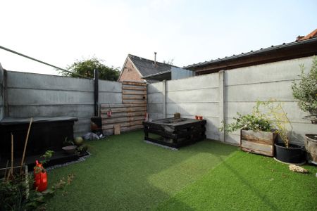 Ruim appartement met 4 slaapkamers en overdekte autostaanplaats - Foto 4