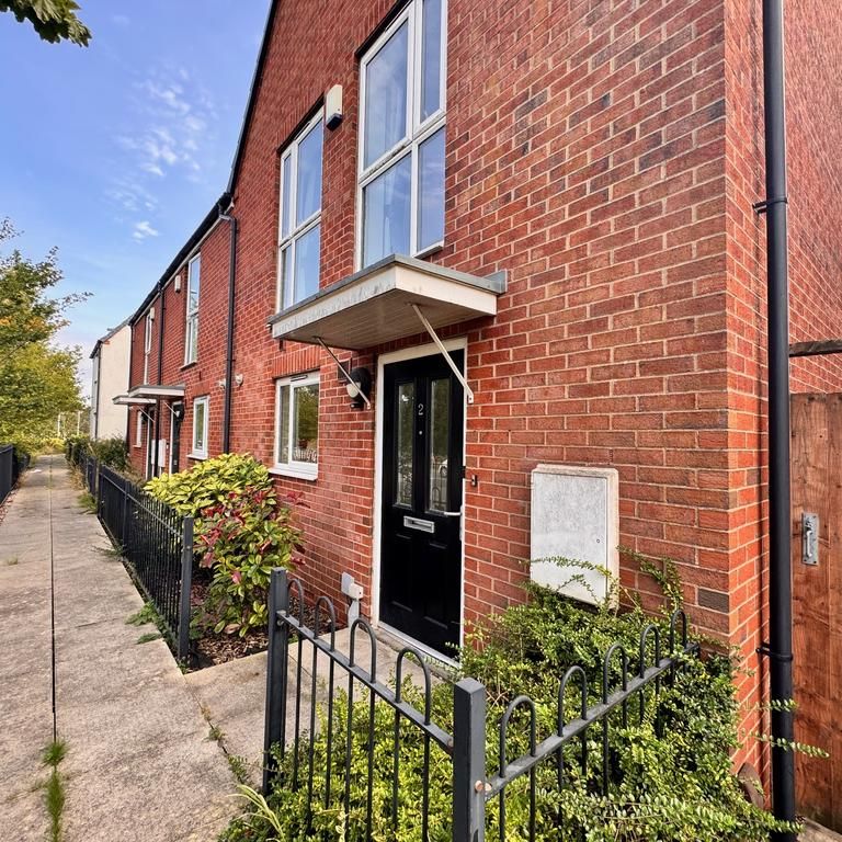 3 bedroom townhouse to rent - Photo 1