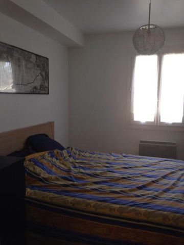 Location Appartement 2 pièces 58m² TOURVES 83170 - Photo 3