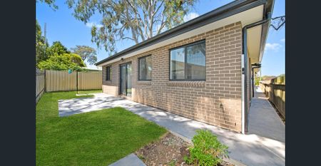 FOR RENT - WATER USAGE INCLUDED - Photo 4