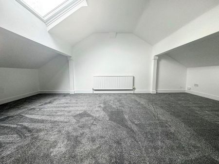 Harlow Road, Rainham, RM13 - Photo 4