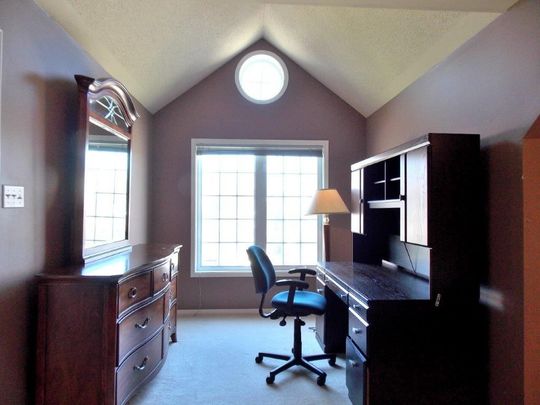 For Lease - 129 Annapolis Circle, Hunt Club - Windsor Park Village and Area, Ontario - Photo 1