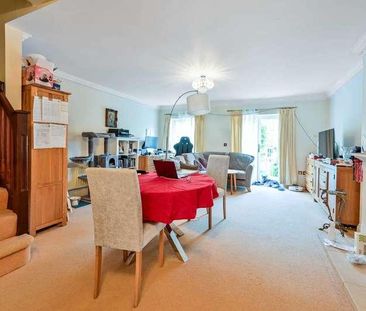 Elmdon Place, Gu, Guildford, GU1 - Photo 4