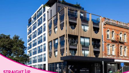 Central to so much - includes parking - Photo 4