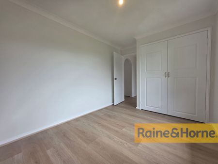 THREE BEDROOM VILLA - Photo 3