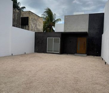 Casa en renta para oficinas, con 5 privados y una sala de juntas. - Photo 5