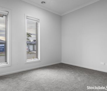 15 Ash Grove, Donnybrook, Vic 3064 - Photo 5