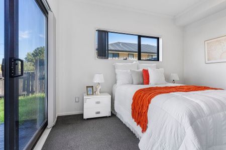 Furnished Modern Townhouse - Photo 5