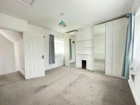 Canada Road, W3 - Photo 5